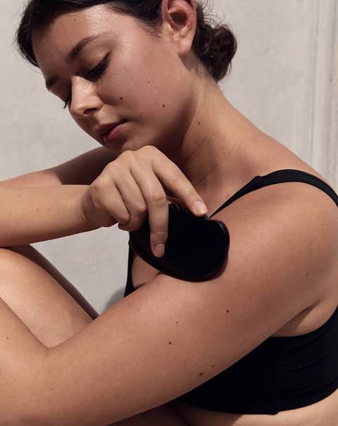 YIN Gua Sha