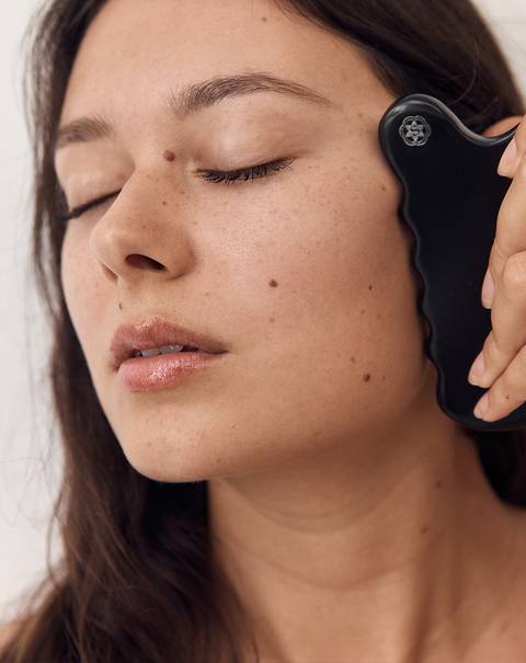 YIN Gua Sha