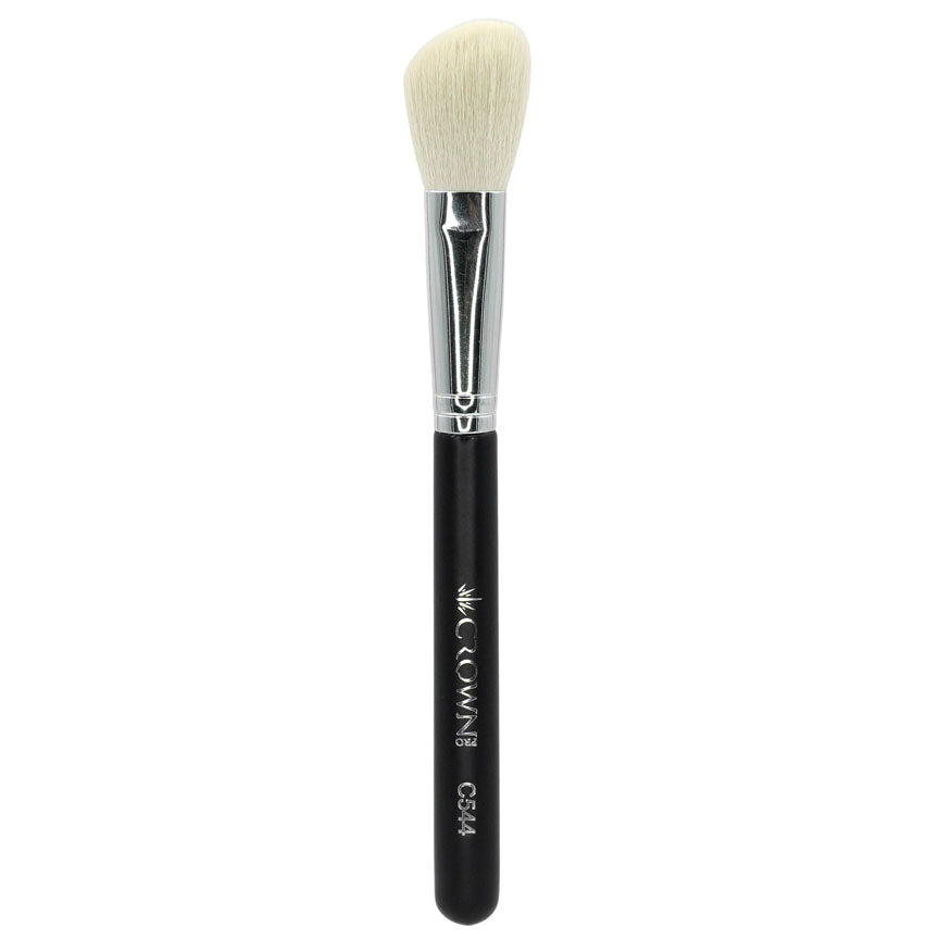 Angled Blush Brush